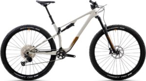 Superior XF 929 TR